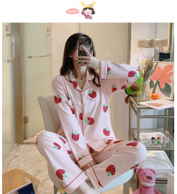 Pyjama deux pièces en coton en vente sur rosadestock