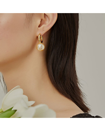 Boucles d'oreilles simples à la mode avec perles