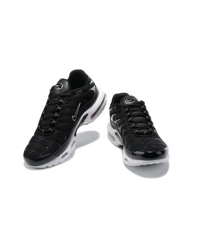 Nike Air Max Plus Black White (W)