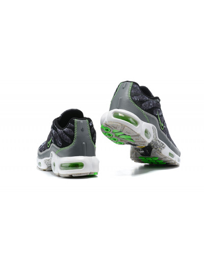 Nike Air Max Plus Essential Crater Green